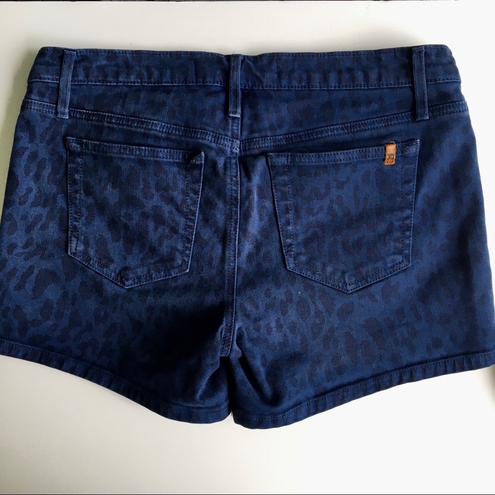 Joe’s Jeans Dark Print Denim Shorts. SZ 6
